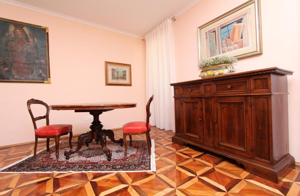 Apartments Casa Menis Rovinj Rum bild